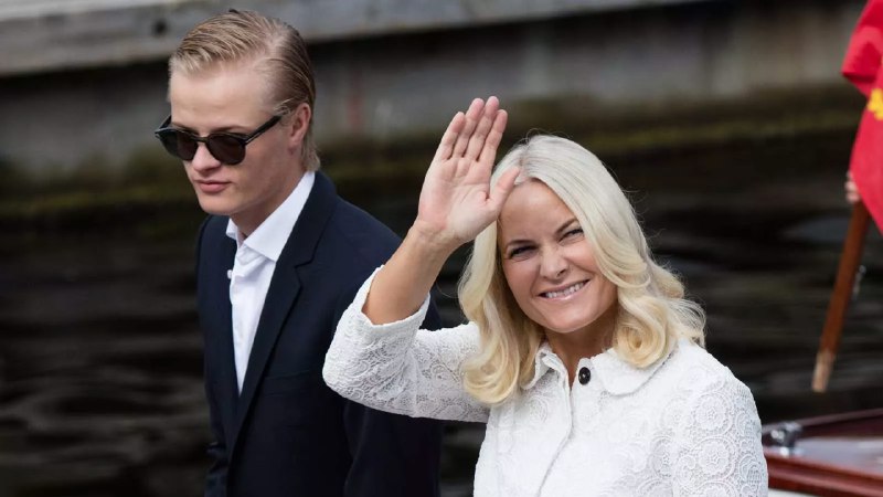 38 trestných činů, z nichž nejzávažnějšími jsou čtyři znásilnění a převoz kilogramů ... 38 trestných činů, z nichž nejzávažnějšími jsou čtyři znásilnění a převoz kilogramů ...