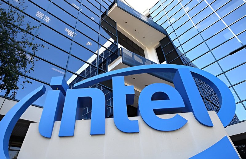 🔥 Akcie americké společnosti Intel klesly o 20 % kvůli ztrátám a masivnímu propouštění z...