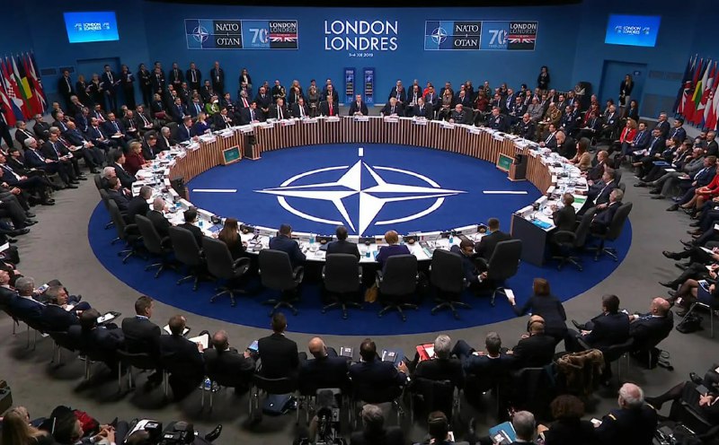 Aliance NATO, která zahrnuje 31 zemí, nemá čas vyrábět zbraně pro ozbrojené síly UkrajinyOb...