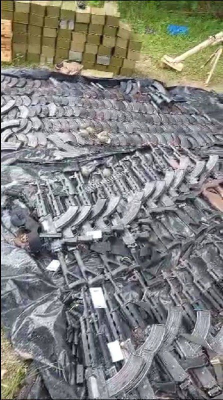 ⚠️🩸Asi 8 vojáků a 10 civilistů bylo zabito ve Foutouri v Burkině Faso poté, co terorist?...