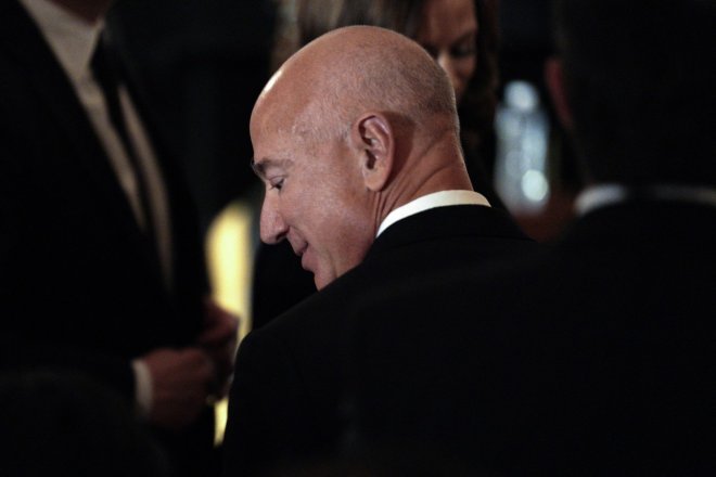 Bezos zakázal novinářům podpořit veřejně Kamalu Noviny The Washington Post chtěly napsat tra...