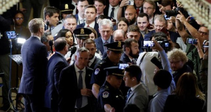 🇺🇸Biden žádá urychlenou volbu nového šéfa sněmovny. Podle CNN se bude hlasovat až př?...