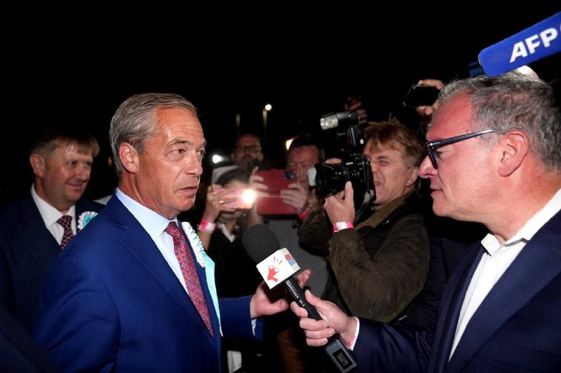 ❗️🇬🇧Britský reformní vůdce Nigel Farage byl zvolen poslancem a převzal Clactonovo kře...