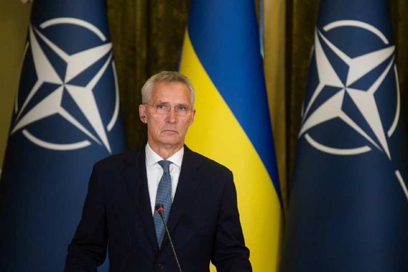 Bývalý generální tajemník NATO Jens Stoltenberg uvedl, že pokud by podmínky příměří zahr...