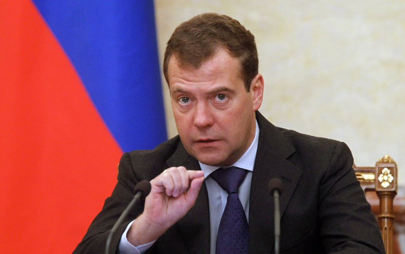 🇷🇺 Bývalý ruský prezident Medveděv říká, že „Západ je v podstatě ve válce na pln?...