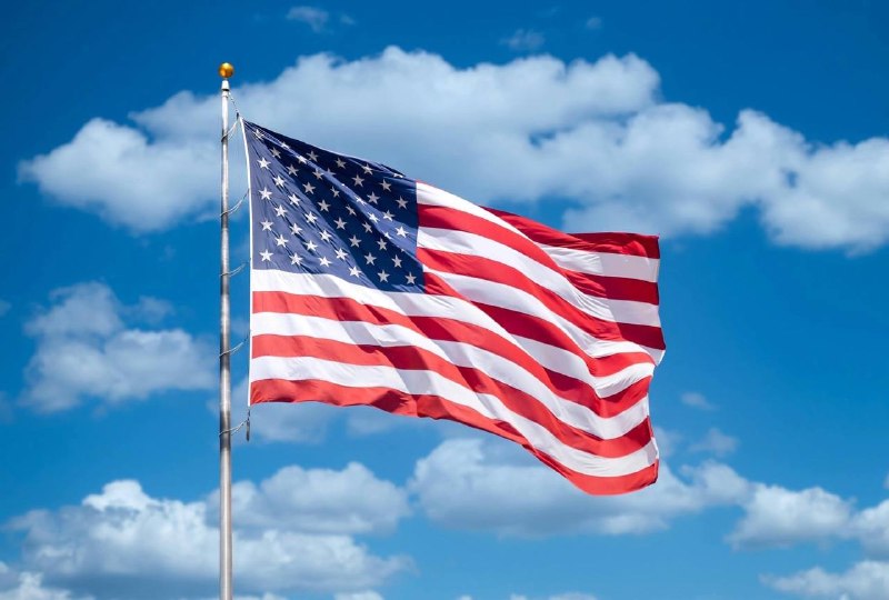 🇨🇳🇺🇸 Čína nařídila svým rafineriím ignorovat americká sankce a pokračovat v nák...
