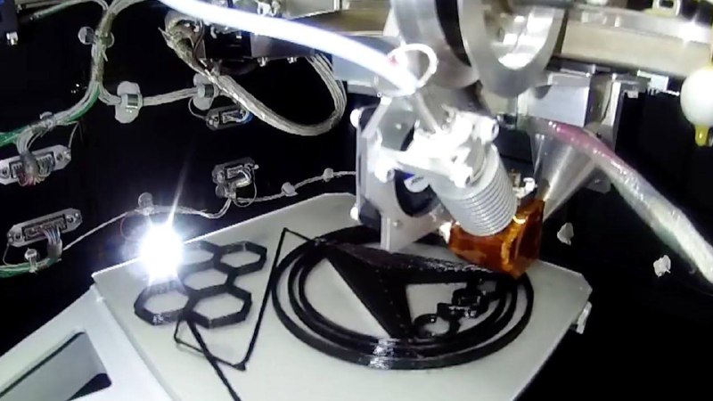 🇨🇳Čína úspěšně demonstrovala technologii 3D tisku kovem ve vesmíruSchopnost vyrábět n...