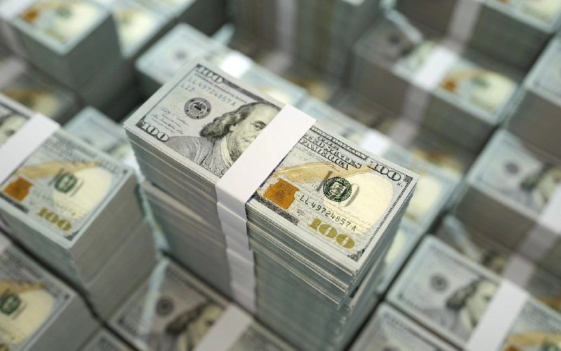 Dolar „vyskočil z okna“. A je před kolapsem.Rostoucí státní dluh USA zničí americkou měn...