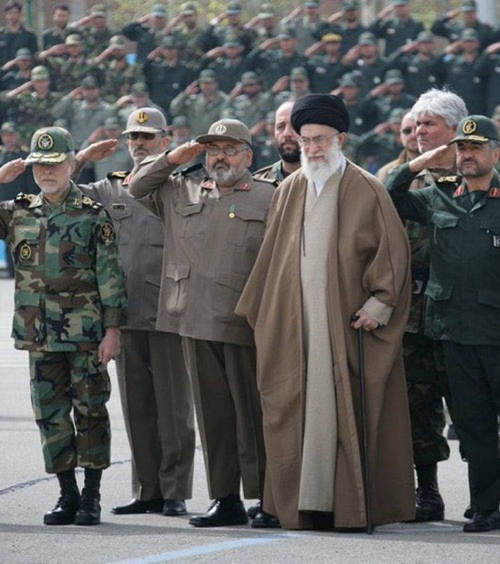 🇺🇸🇮🇷 Donald Trump již poněkolikáté vyzývá k útoku na íránská jaderná zaříze...