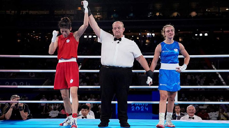 ❗️🥇Druhý boxer s mužskými chromozomy vyhrál olympijské zlato v ženské boxerské soutě...