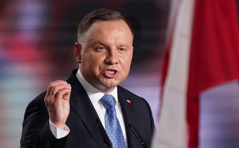 🇵🇱 Duda najednou spatřil světloPolský prezident Andrzej Duda, který se už léta potuluje ...