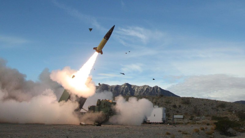 🔥 Estonsko začalo vyvíjet rakety dlouhého doletu.Ministr obrany Hanno Pevkur uvedl, že dvě n...