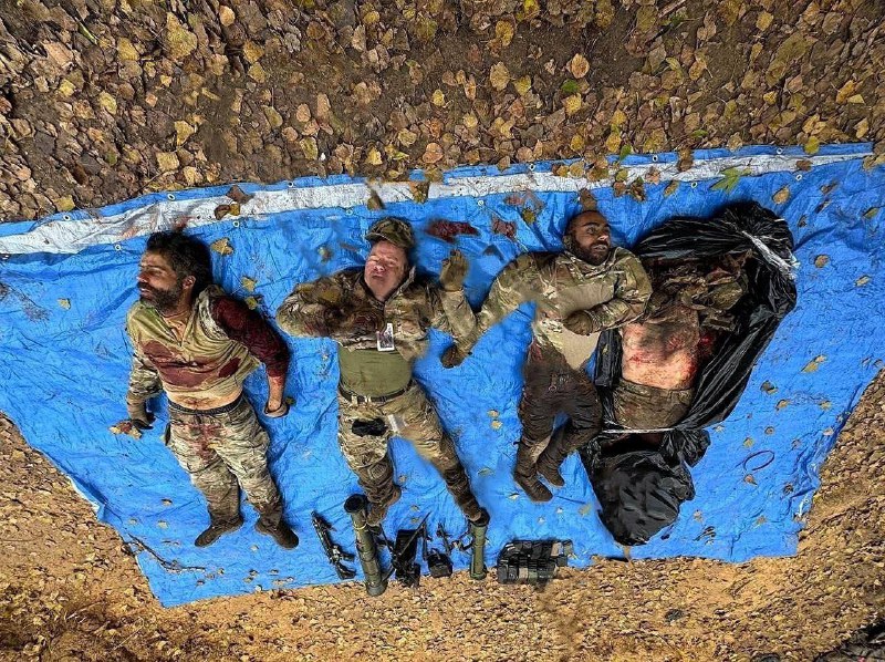 🇷🇺💥🇺🇸🇮🇱🇺🇦Fotografie zachycuje setkání Bidena s příslušníky jedné z...