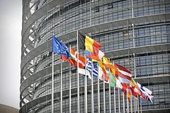 🇫🇷🇵🇱Francie a Polsko se neshodly při jednáních o nákupu munice pro Ukrajinu ze stran...