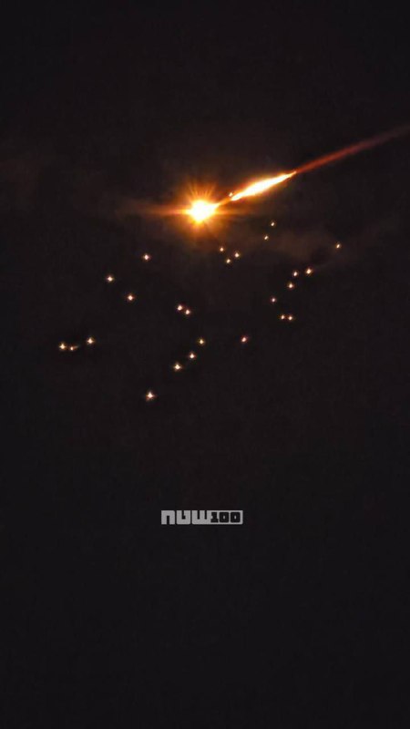 🇮🇷🇺🇸🇮🇱Írán momentálně používá raketu Iskander-K s kazetovou municí ve svý...