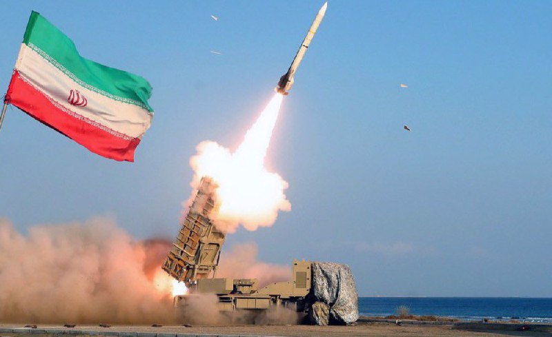 🇮🇷 Írán rozmisťuje nové řízené střely vybavené vysoce výbušnými hlavicemi, které ...