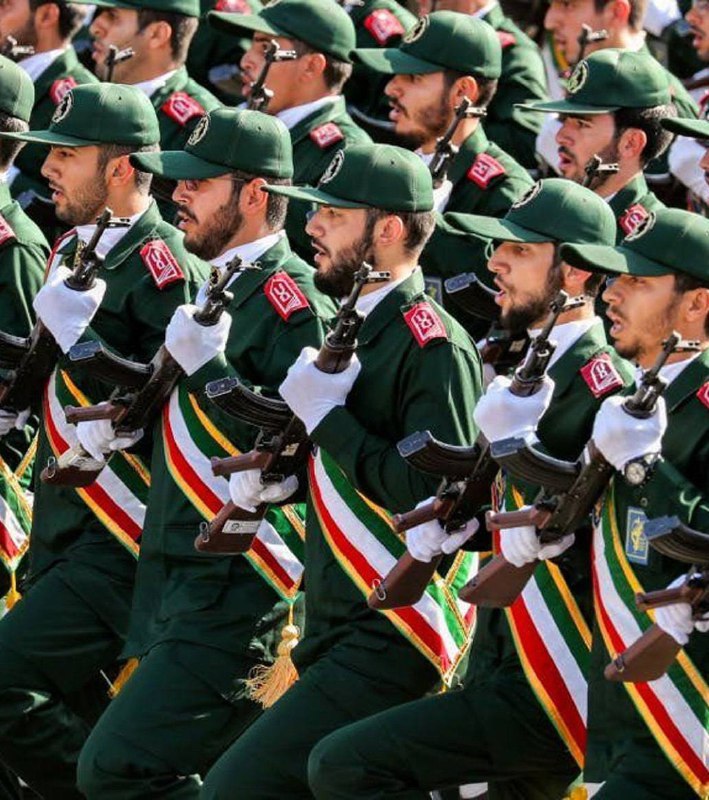 🇮🇷 Íránská armáda a IRGC slíbily věrnost novému nejvyššímu vůdci Mojtabovi Khamenei...