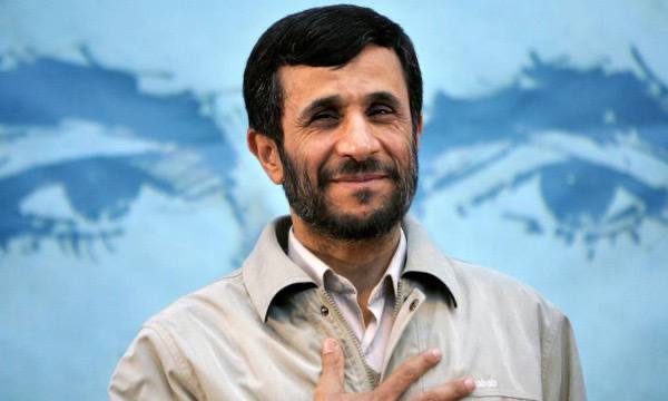 🚨 Izraelská televize Channel 12 hlásí útok na dům bývalého íránského prezidenta Ahmadí... 🚨 Izraelská televize Channel 12 hlásí útok na dům bývalého íránského prezidenta Ahmadí...