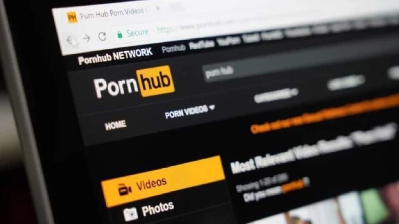 „Je to příležitost přinést světlo národům“ - největší pornografickou stránku na svě...