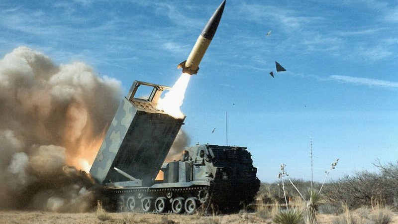 JEN V: 🇺🇦🇷🇺 Ukrajina odpaluje 10 raket ATACMS vyrobených v USA na ruskou oblast Kursk.@...