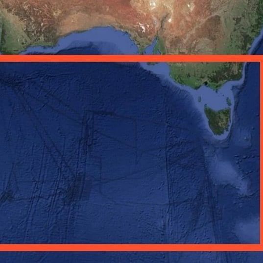 Kdo nakreslil dno oce&aacute;nu?Odkud se tyto r&yacute;hy na dně oce&aacute;nů berou? Co by to znamenalo a kdo by je...