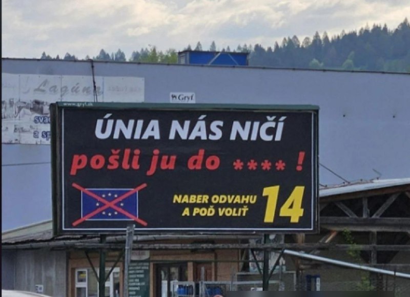 ⚡️Kotlebovci vytiahli svojské billboardy: Strana na čele s Marianom Kotlebom chce o hlasy voli...
