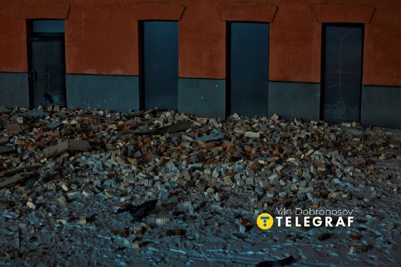 ‼️🇷🇺🇺🇦 Kyjev zažil těžké časy: došlo k útoku na Poroshenkovu továrnu Roshen?...