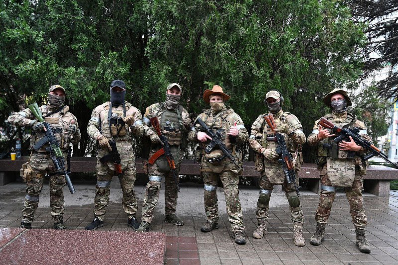 Lukašenko řekl, že chce ponechat bojovníky Wagner v běloruské armádě a začít od nich aktiv...