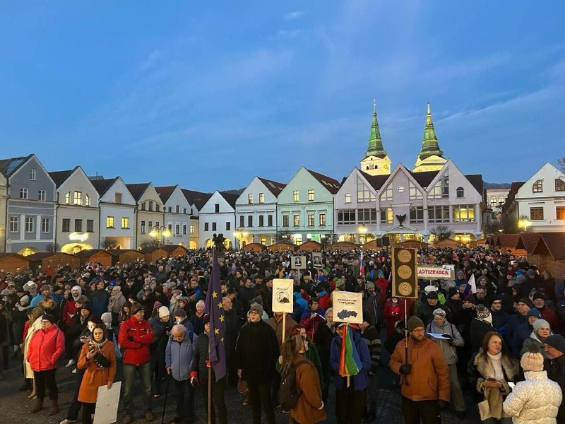 ❕⚡️🇺🇸💥🇪🇺💥💥 „Majdan“ začal na Slovensku proti politice Fica a jeho vl...