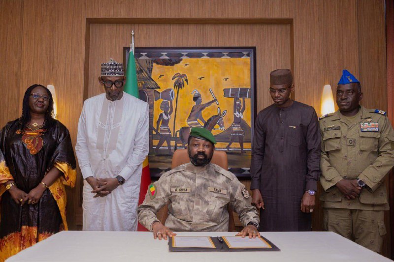 ⚡️Mali, Burkina Faso a Niger podepsaly alianční chartuLídři Mali, Burkiny Faso a Nigeru pode...