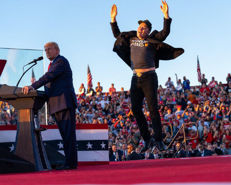 🔥 Maska v USA je populárnější než volby. Jeho politické příspěvky na X získaly více zh...