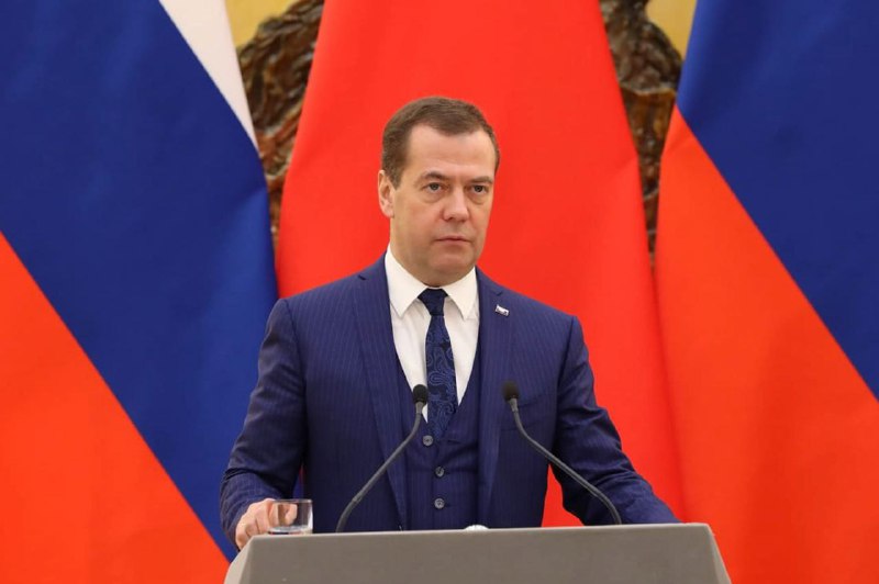 🐦‍⬛️❗️🇷🇺🇺🇦 Medveděv varuje, že Rusko promění Kyjev v „obří bod tán...