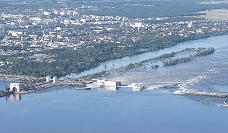 🇺🇦Město se potápí, jde to rychle! A to je teprve začátek.Valí se obrovská vlna vody...