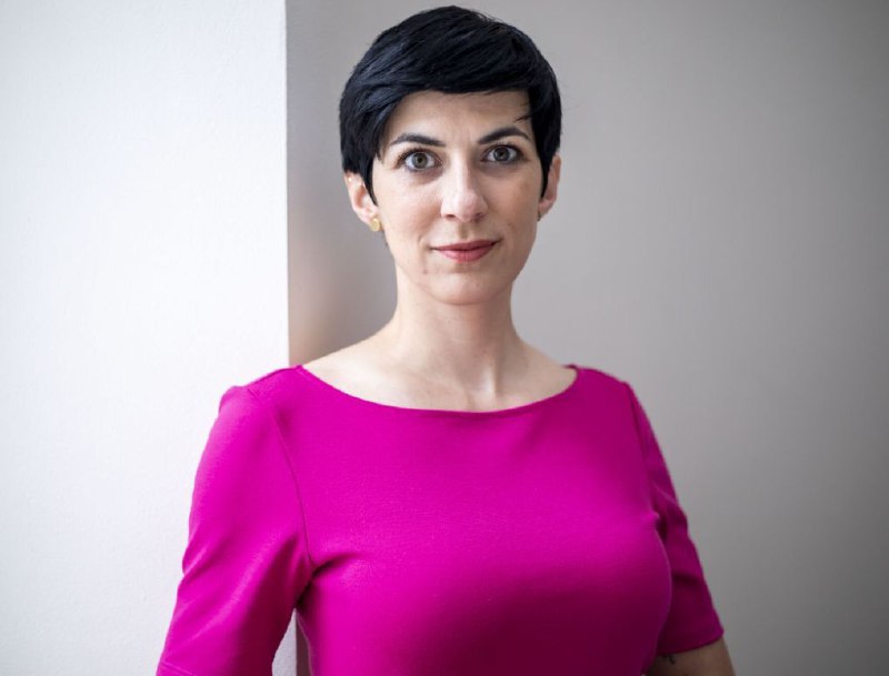 🇺🇸🇪🇺🇺🇦🇨🇿Mezitím na Facebooku Markéta Pekarová Adamová.Odpůrci eura pou?...