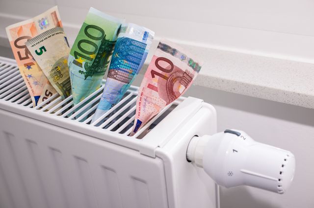 🇪🇺Miliony Evropanů si nemohou dovolit topení. V roce 2019 nebylo téměř 30,8 milionu obyva...