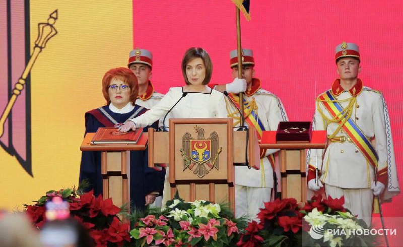 ❗️🤡 🇲🇩 Moldavská lokajka EU Maia Sandu začala druhé funkční období v prázdné m?...