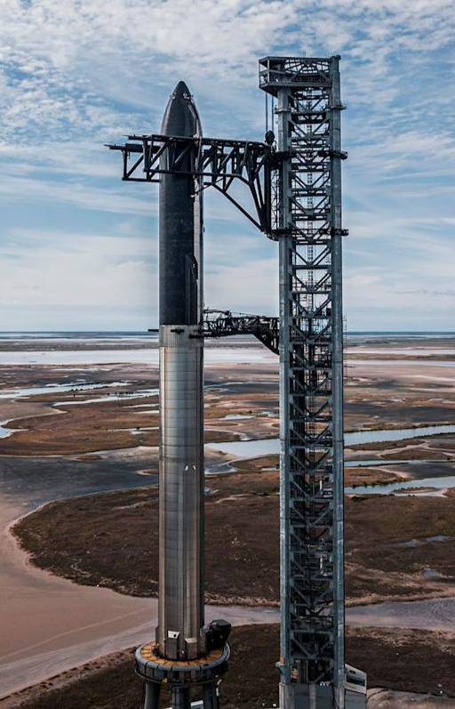 Musk oznámil let humanoidního robota na Mars koncem roku 2026Miliardář uvedl, že na „rudou pl...