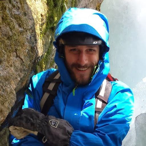 🇺🇸⚔️🇺🇸 Muž, který byl dnes ráno smrtelně zastřelen federálními důstojníky v...