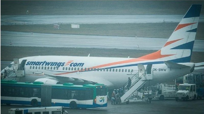 ❗️✈️🇩🇪 Na berlínském letišti přistálo letadlo se 155 afghánskými migranty.Přes...