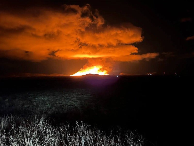 ❗️Na jihozápadě Islandu začala vybuchovat sopka, obyvatelé města Grindavik jsou evakuováni...