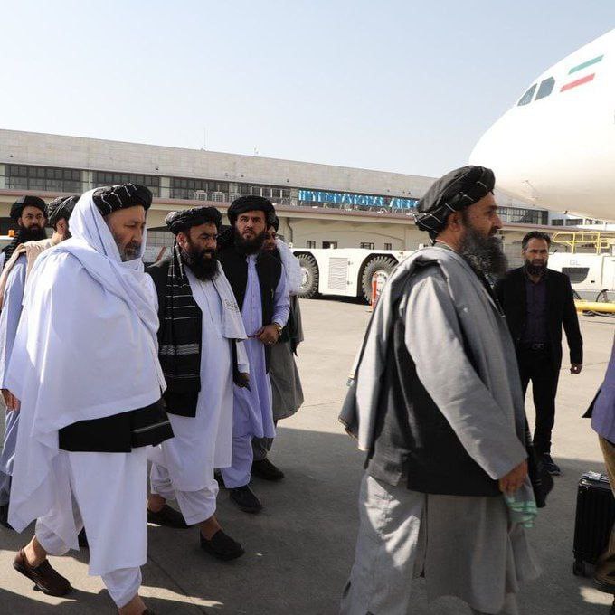 Na oficiální návštěvu Teheránu přijela vysoce postavená delegace Talibanu.