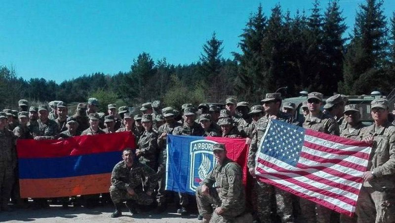 Na pozadí zhoršujících se vztahů s Ruskem dnes v Arménii začalo společné vojenské cvičen?...
