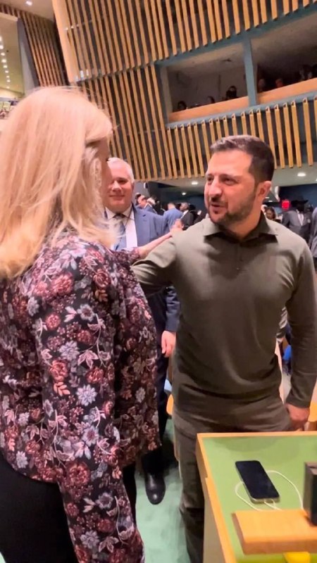 🇸🇰Na Slovensku se ptají, čí zájmy zastupuje jejich prezidentka.V souvislosti s posledními...