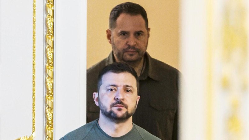 ❗️Na Zelenského je silný tlak, aby odvolal Jermaka na pozadí obrovského korupčního skandá...