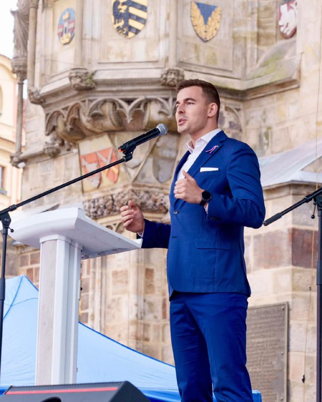 Nabízíme nulovou toleranci nezřízeného nakládání s vašimi prostředky jako třeba placení ...