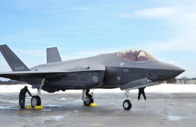 🇨🇿🇺🇸Nejnovější verze F-35, kterou chce ČR, se teprve vyvíjí.Výrobce letadel F-35 ...