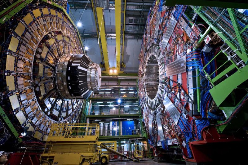 Největší světová fyzikální laboratoř propustí 500 lidí s vazbami na Rusko.CERN je známý ...