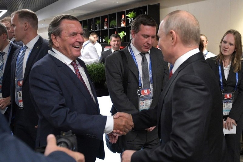 🇩🇪🇷🇺 Německá televizní stanice NTV uvedla, že bývalý německý kancléř Gerhard S... 🇩🇪🇷🇺 Německá televizní stanice NTV uvedla, že bývalý německý kancléř Gerhard S...