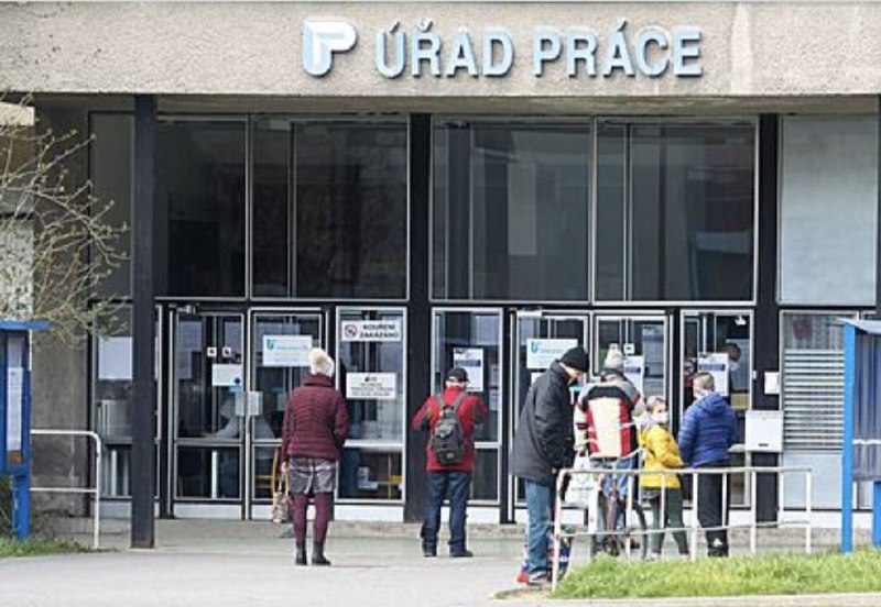 🇨🇿Nezaměstnanost mladých je rekordně vysoká. Mladí přemýšlejí jinak, více cestují, ...