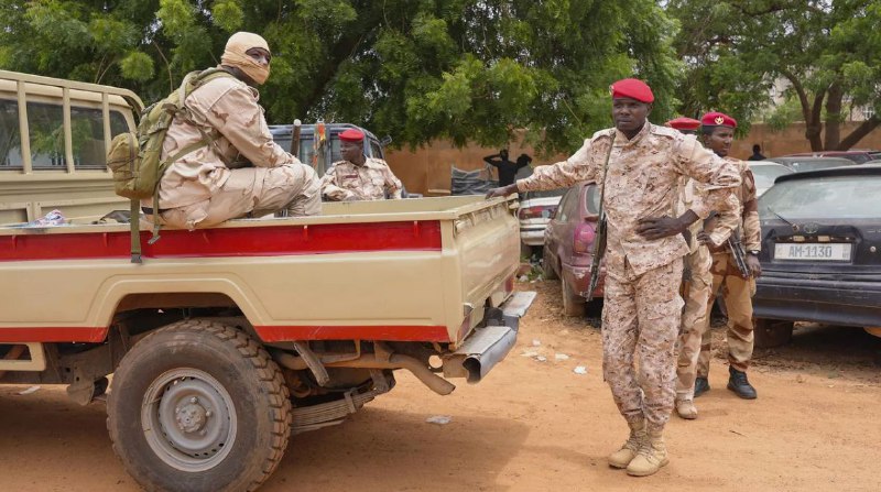 🇳🇪 Niger chce, aby ruské specialisty cvičily armádu zeměNigerský ministr vnitra Mohamed T...